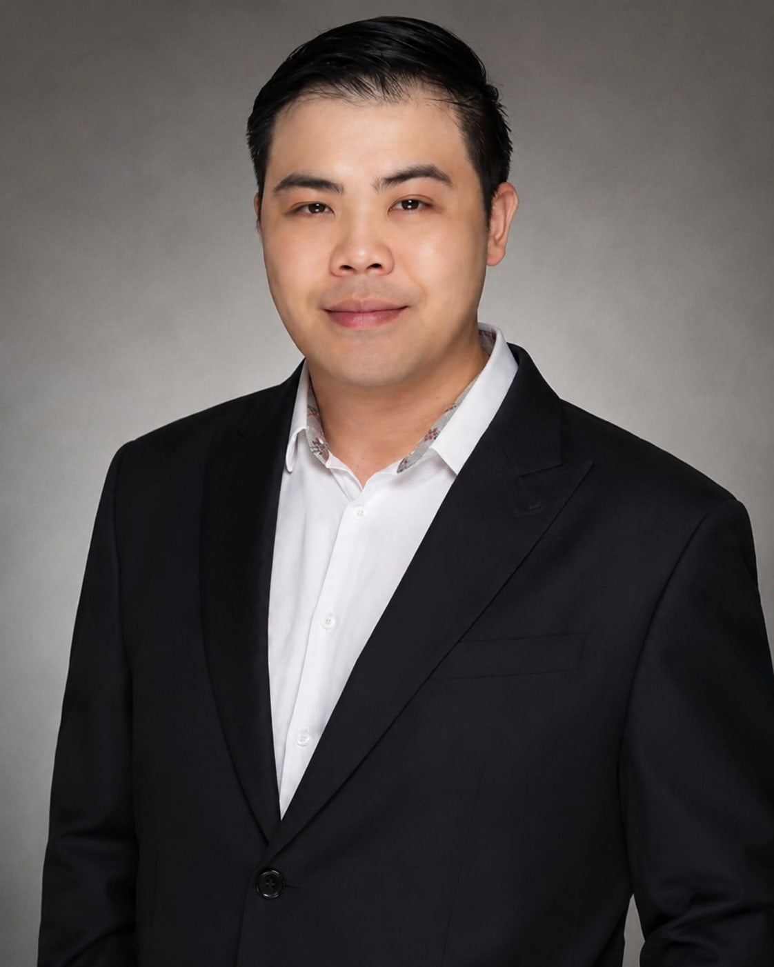 Portrait of Dr Clement Leong, Medical Director at Reborn Skin Clinic
